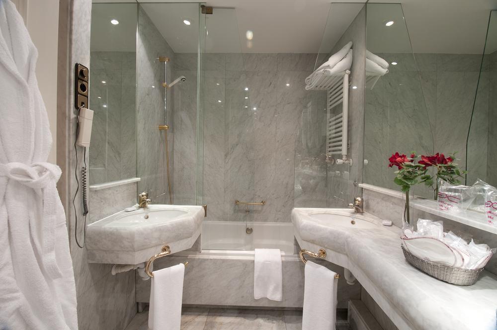 Foxa 25 Hotel Мадрид Екстериор снимка