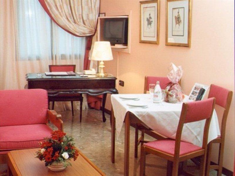 Foxa 25 Hotel Мадрид Екстериор снимка